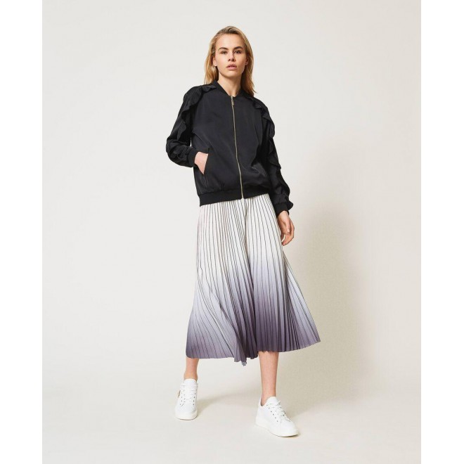 Pleated skirt with fadeout print